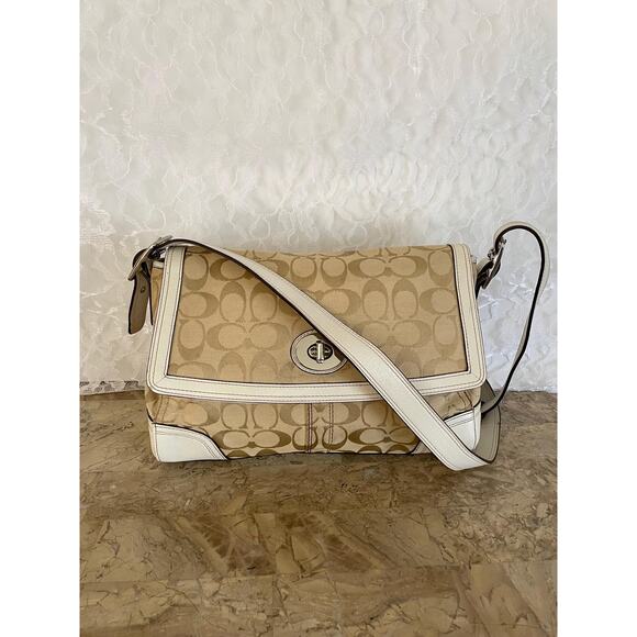 Vtg Coach F13972 khaki/white Hampton canvas/leatherCross-body Shoulder Bag